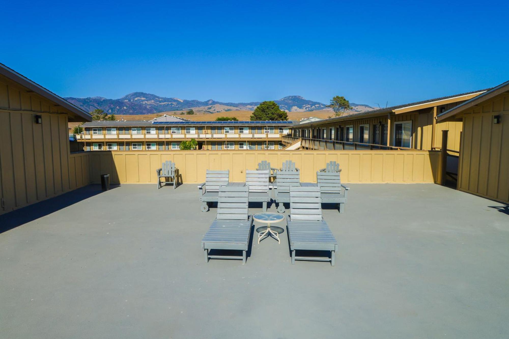 Silver Surf Motel San Simeon Exterior foto