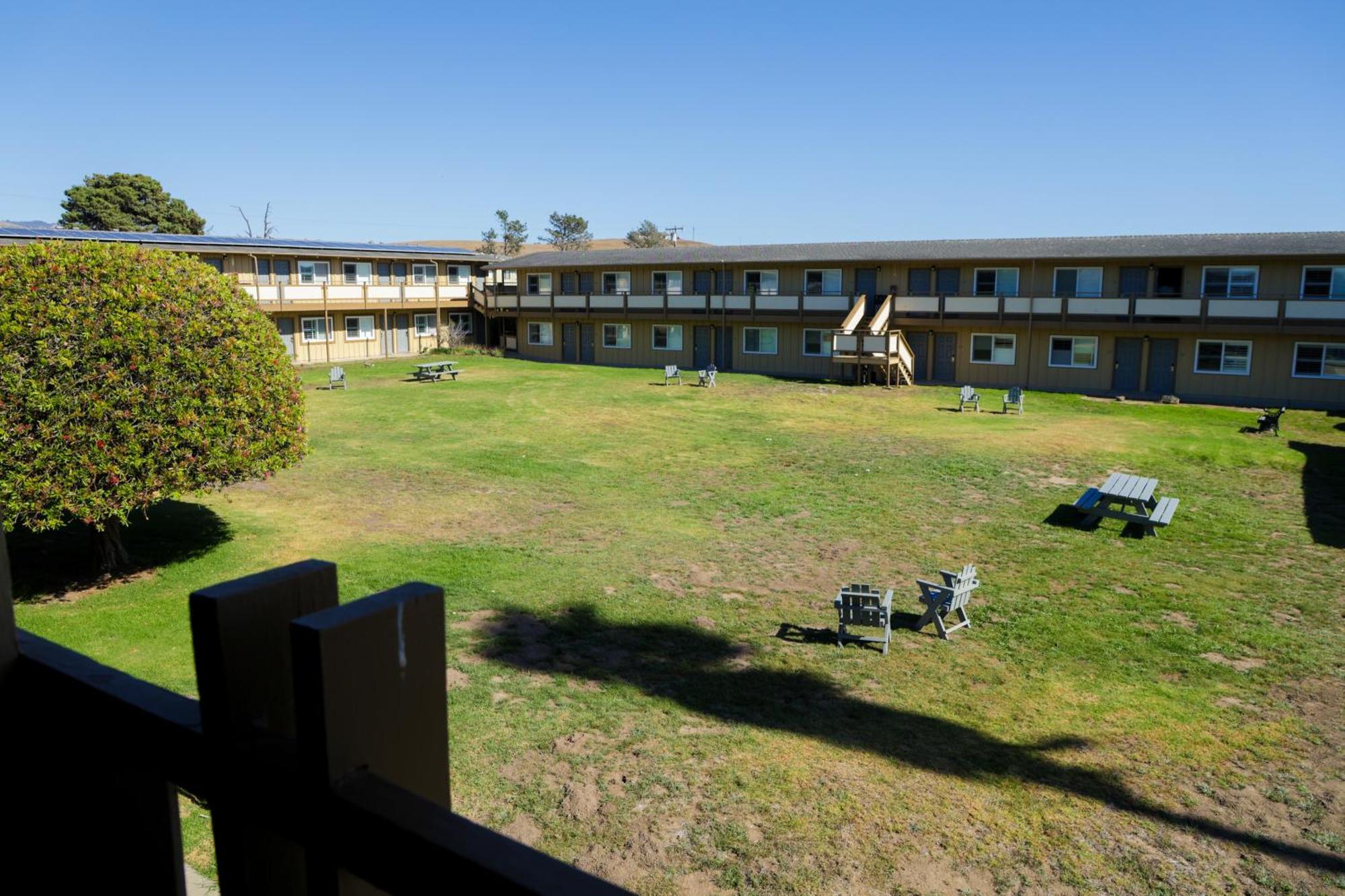 Silver Surf Motel San Simeon Exterior foto