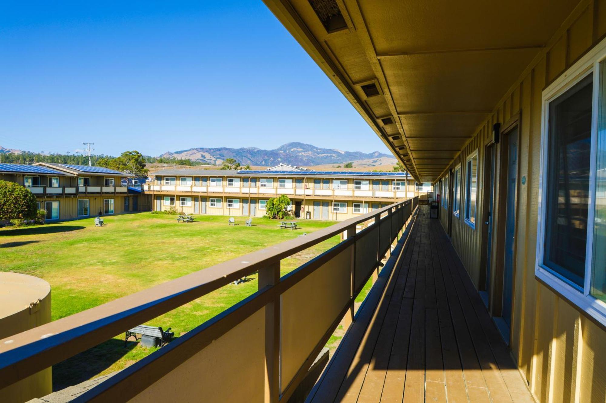 Silver Surf Motel San Simeon Exterior foto