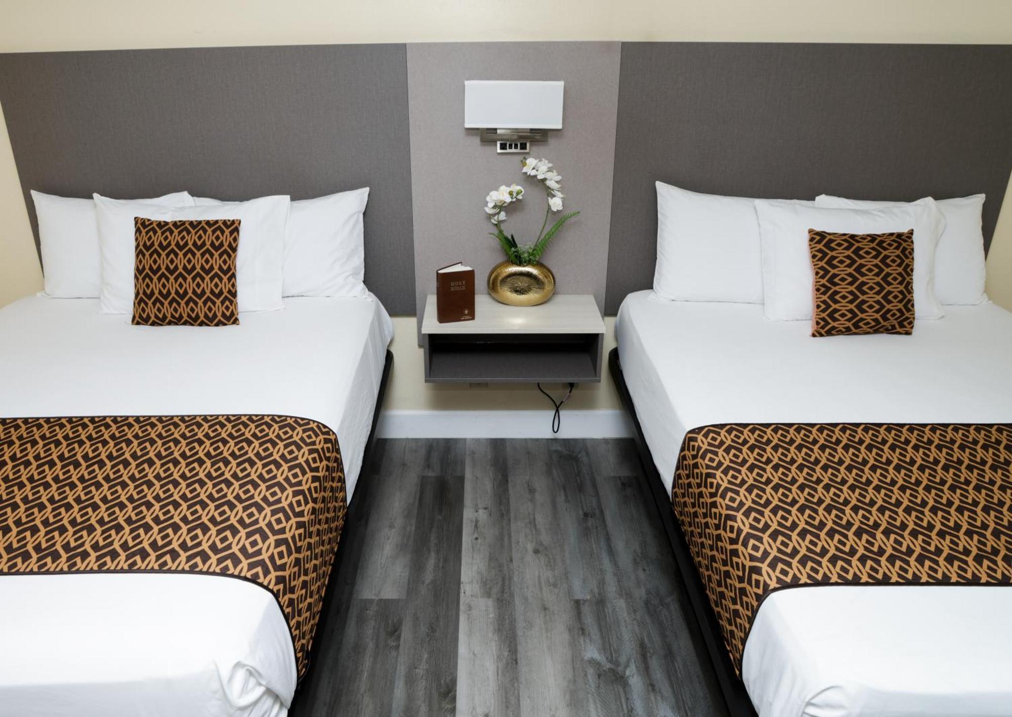 Silver Surf Motel San Simeon Exterior foto