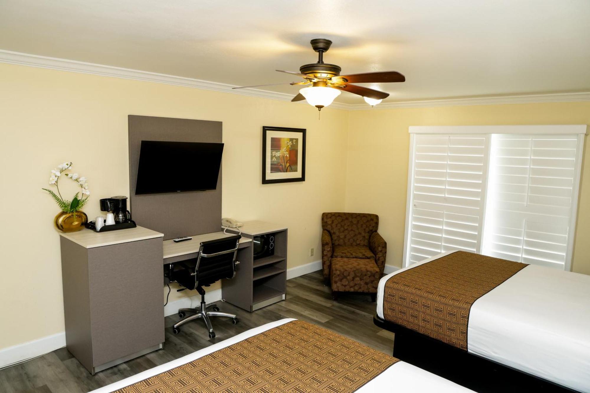 Silver Surf Motel San Simeon Exterior foto