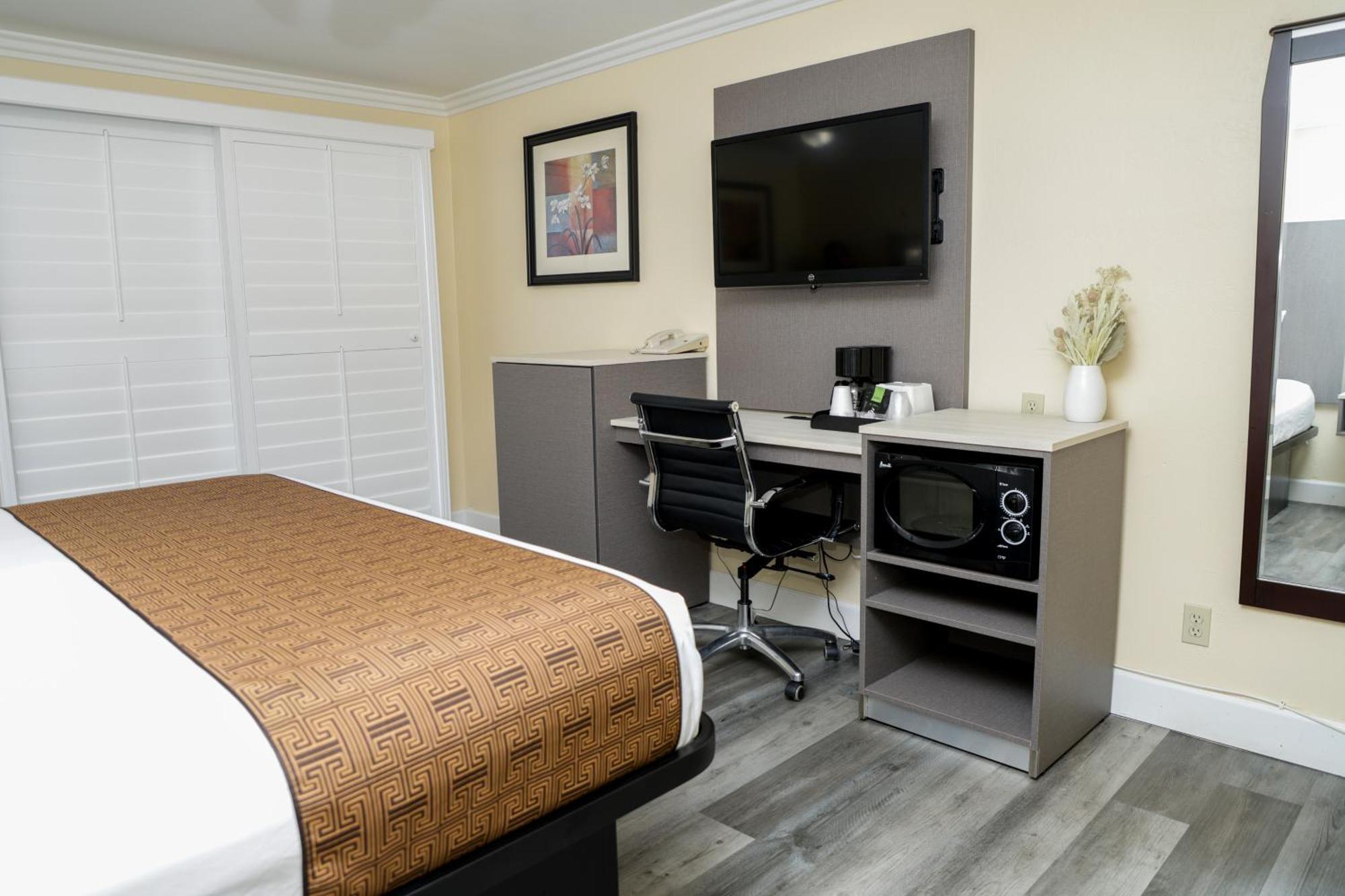 Silver Surf Motel San Simeon Exterior foto